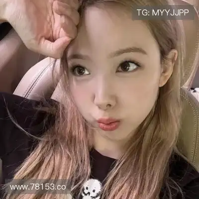 黄婧茵
